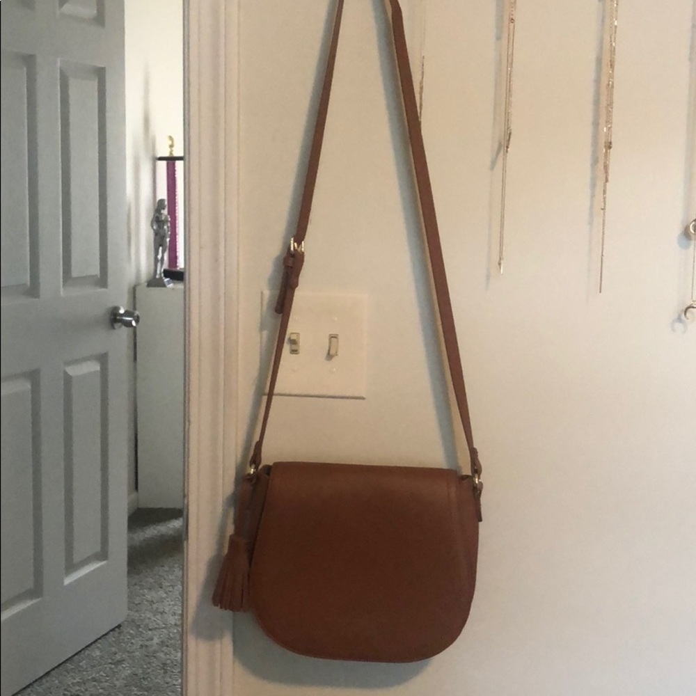 Cute cross body bag!